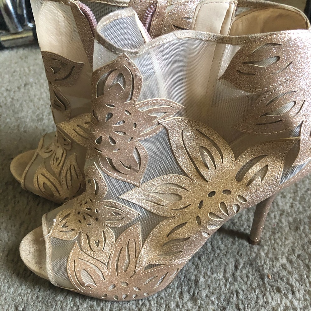 High heels - Picture 2 of 5